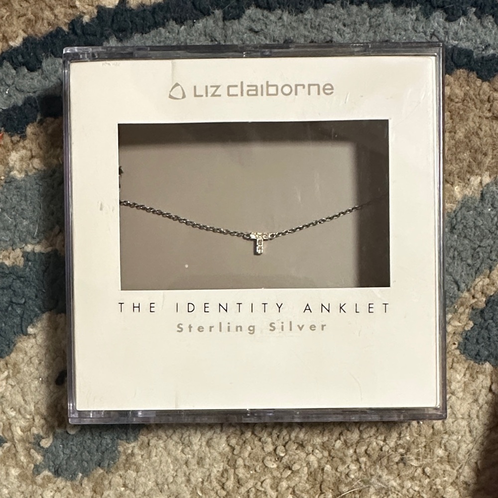 Liz Claiborne Anklet Initial T